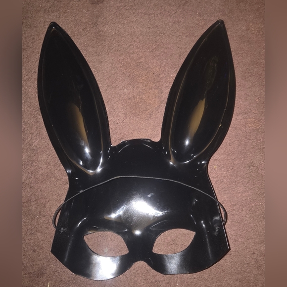 Sparkling Black Bunny Mask - Picture 2 of 3